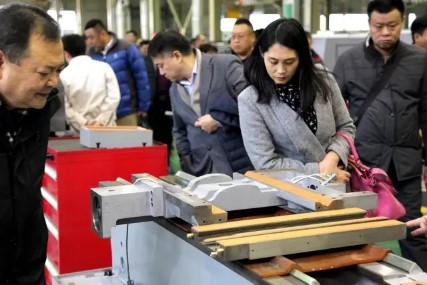 supplie изготовителя токарного станка машины инструмента cnc цены машины токарного станка cnc мотора сервопривода CAK80285 Китая поворачивая умственное оптовое
