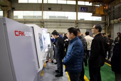 supplie изготовителя токарного станка машины инструмента cnc цены машины токарного станка cnc мотора сервопривода CAK80285 Китая поворачивая умственное оптовое