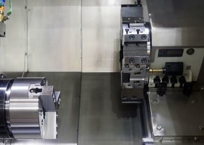 CNC столба инструмента серии HK500LI HK обрабатывает машины на токарном станке для оборудования обрабатывая 11 Kw