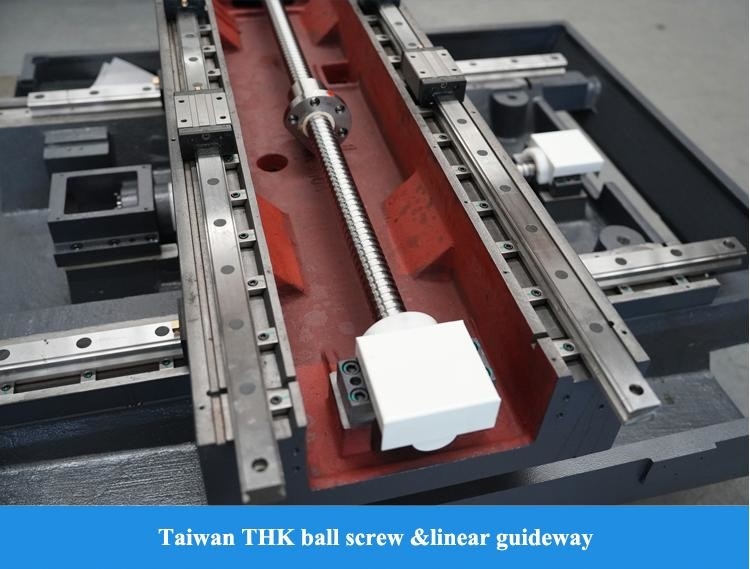 CNC VMC Вертикальный обрабатывающий центр VMC850Q 4-я ось Cnc вращающийся стол CNC Металлическая вертикальная фрезерная машина