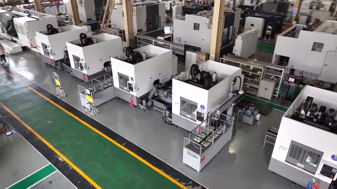 Автоматизированная производственная линия с ЧПУ для токарного станка IVT35 с перевернутой вертикальной компоновкой и автоматическим захватом заготовки