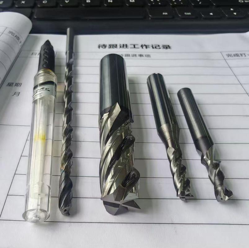 Высокоточный пятиосной инструментальный шлифовальный станок MG100 5-осной универсальный инструментальный и режущий шлифовальный станок