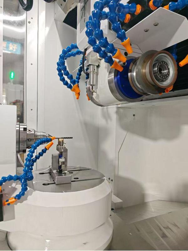 Высокоточный пятиосной инструментальный шлифовальный станок MG100 5-осной универсальный инструментальный и режущий шлифовальный станок