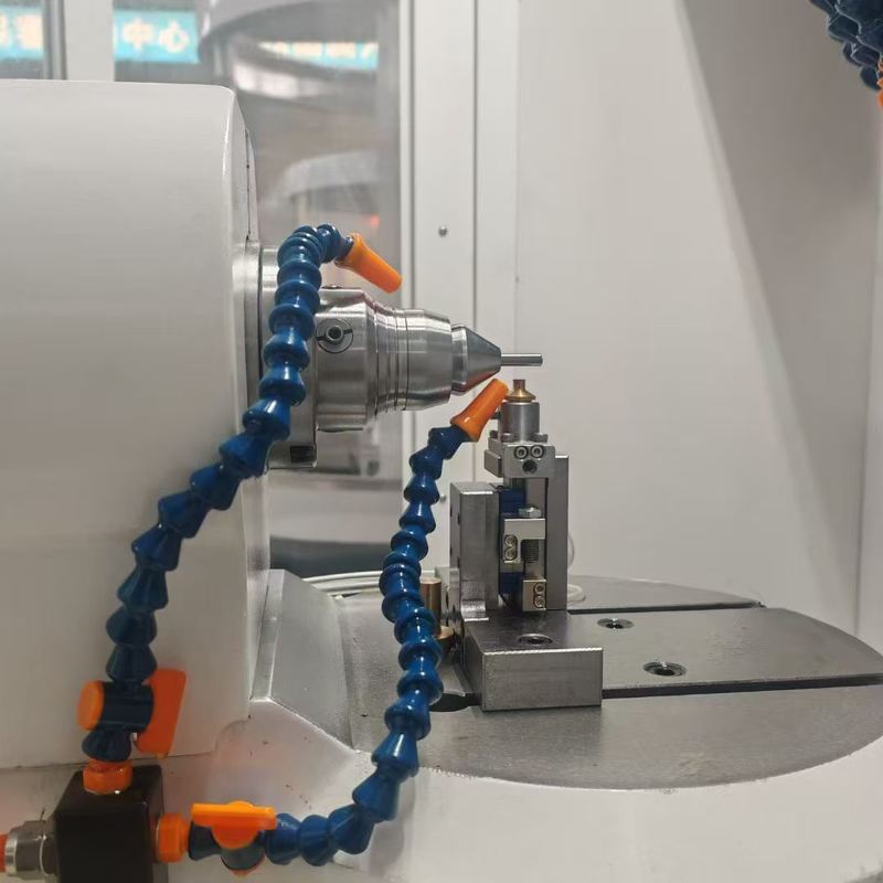 Высокоточная CNC 5-осевая инструментальная шлифовка MG80 5-осевая инструментальная шлифовка