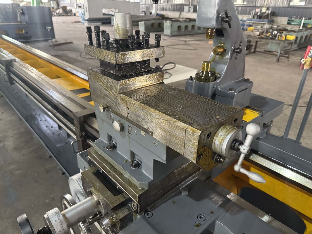 Высокая жесткость тяжелой рабочей цепи Max.Swing Over Bed 1600mm CW61160 Металлический горизонтальный цеп